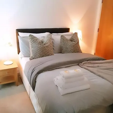 2 Bed Flat In Centre Leeds (West Yorkshire)