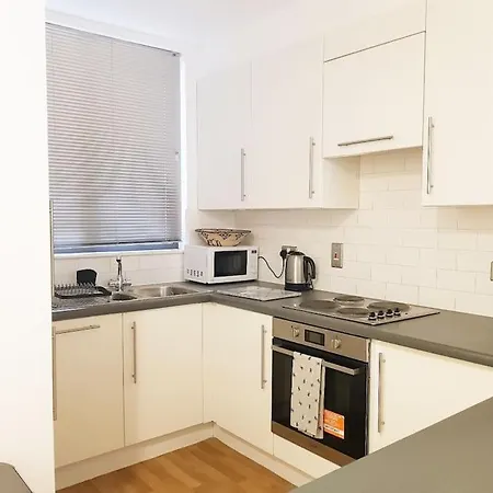2 Bed Flat In Centre Leeds (West Yorkshire)